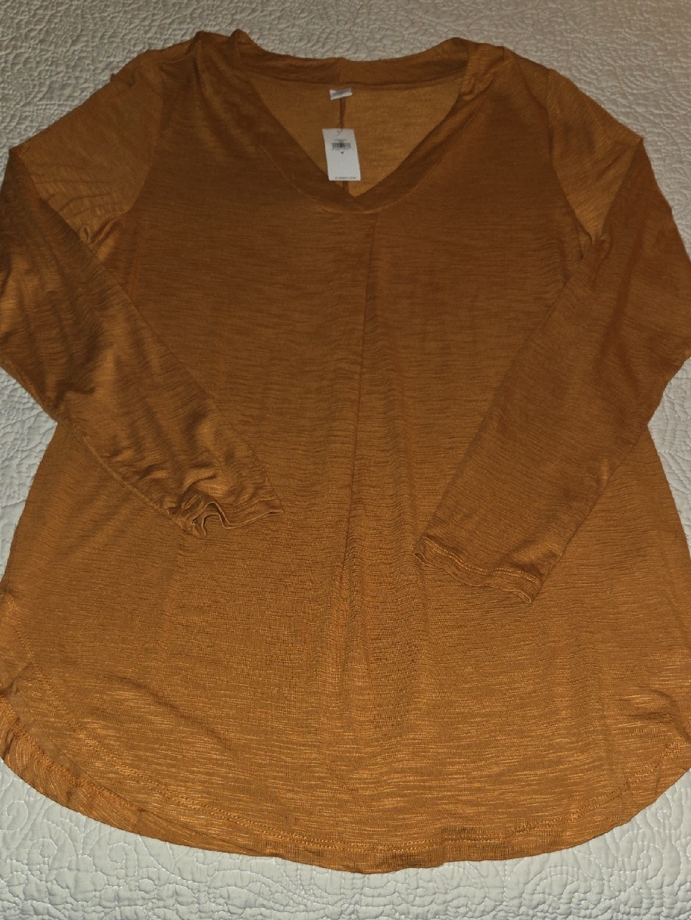 Women's V-Neck Long Sleeve Top in Amber